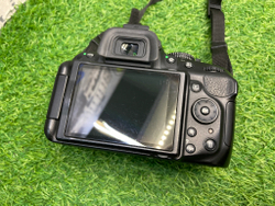Nikon D5200 33.000 кадров