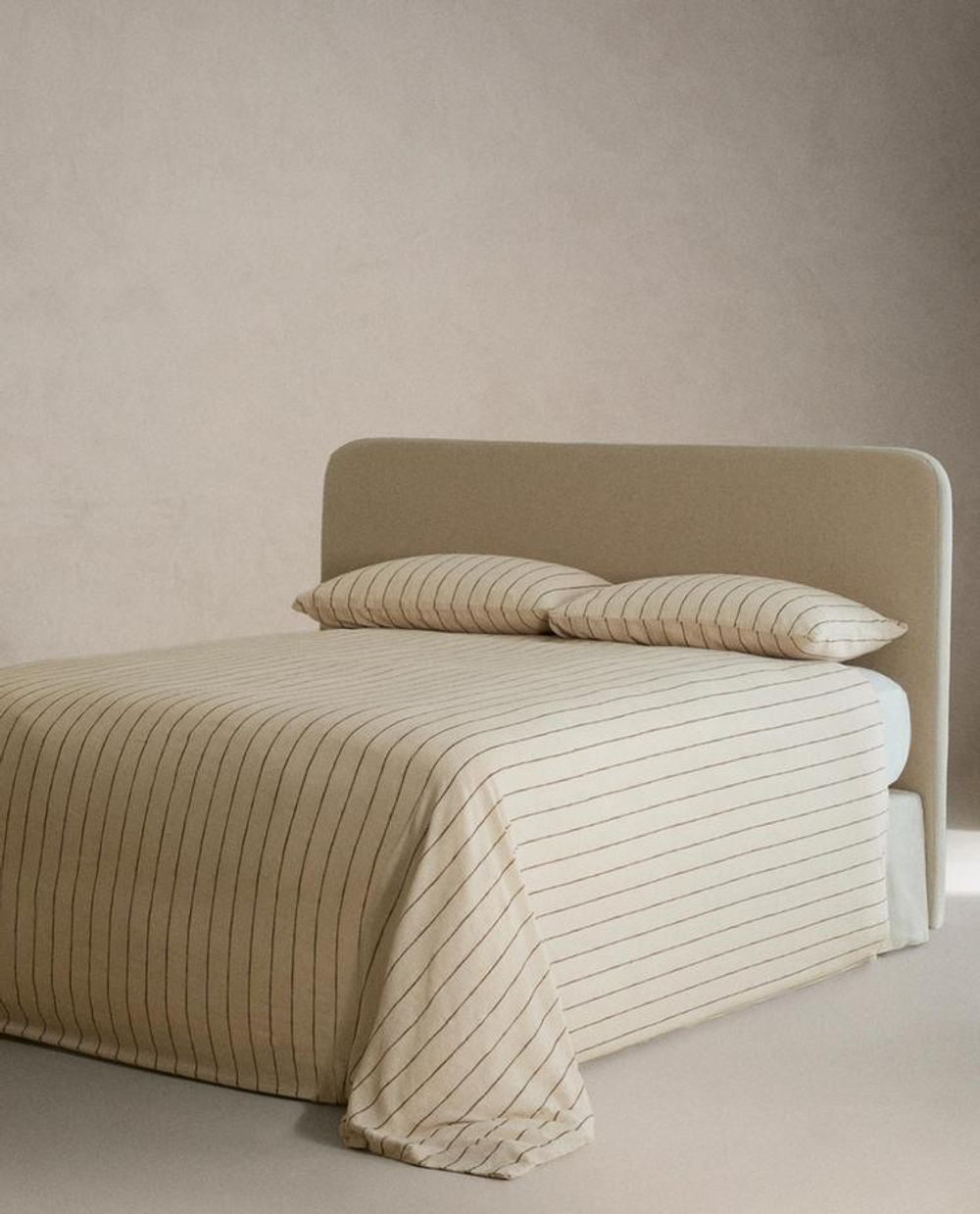 ZARA HOME ПОДОДЕЯЛЬНИК В ПОЛОСКУ, СВЕТЛО-БЕЖЕВЫЙ