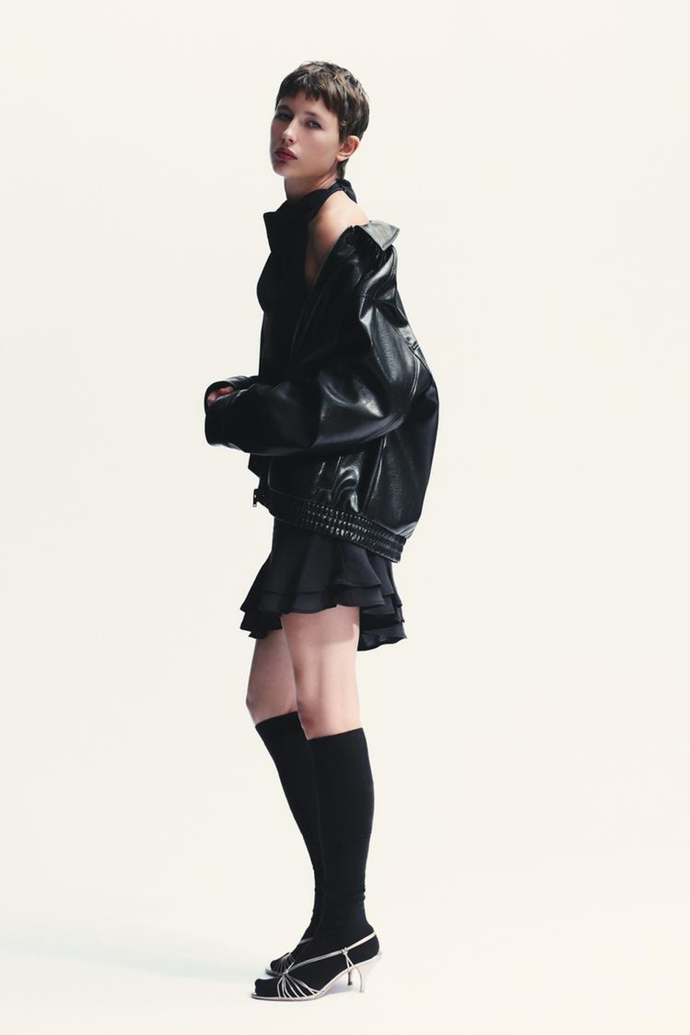 ZARA БОМБЕР ИЗ ИСКУССТВЕННОЙ КОЖИ, ЧЕРНЫЙ