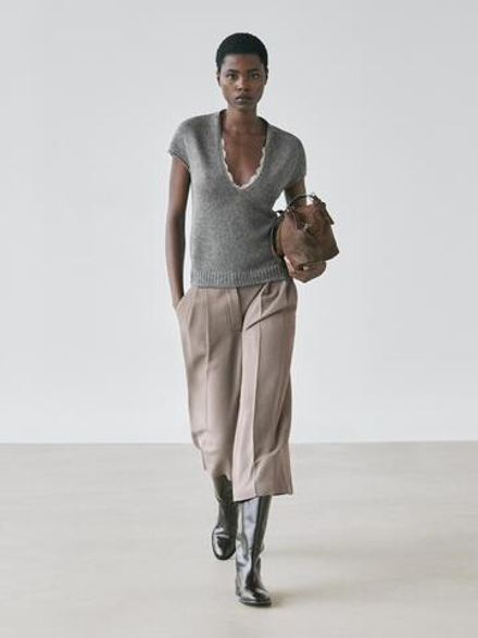 Massimo Dutti Свитер из трикотажа с короткими рукавами и отделкой кружевом, серый