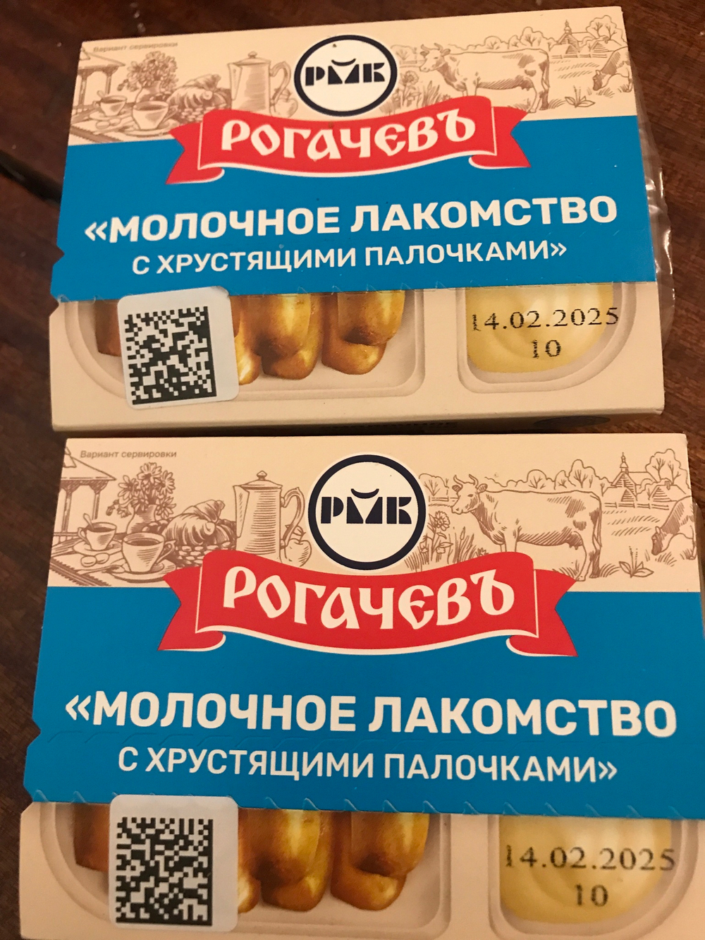 Молочное лакомство с хрустящими палочками