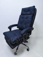 Кресло руководителя с подножкой. Цвет черный