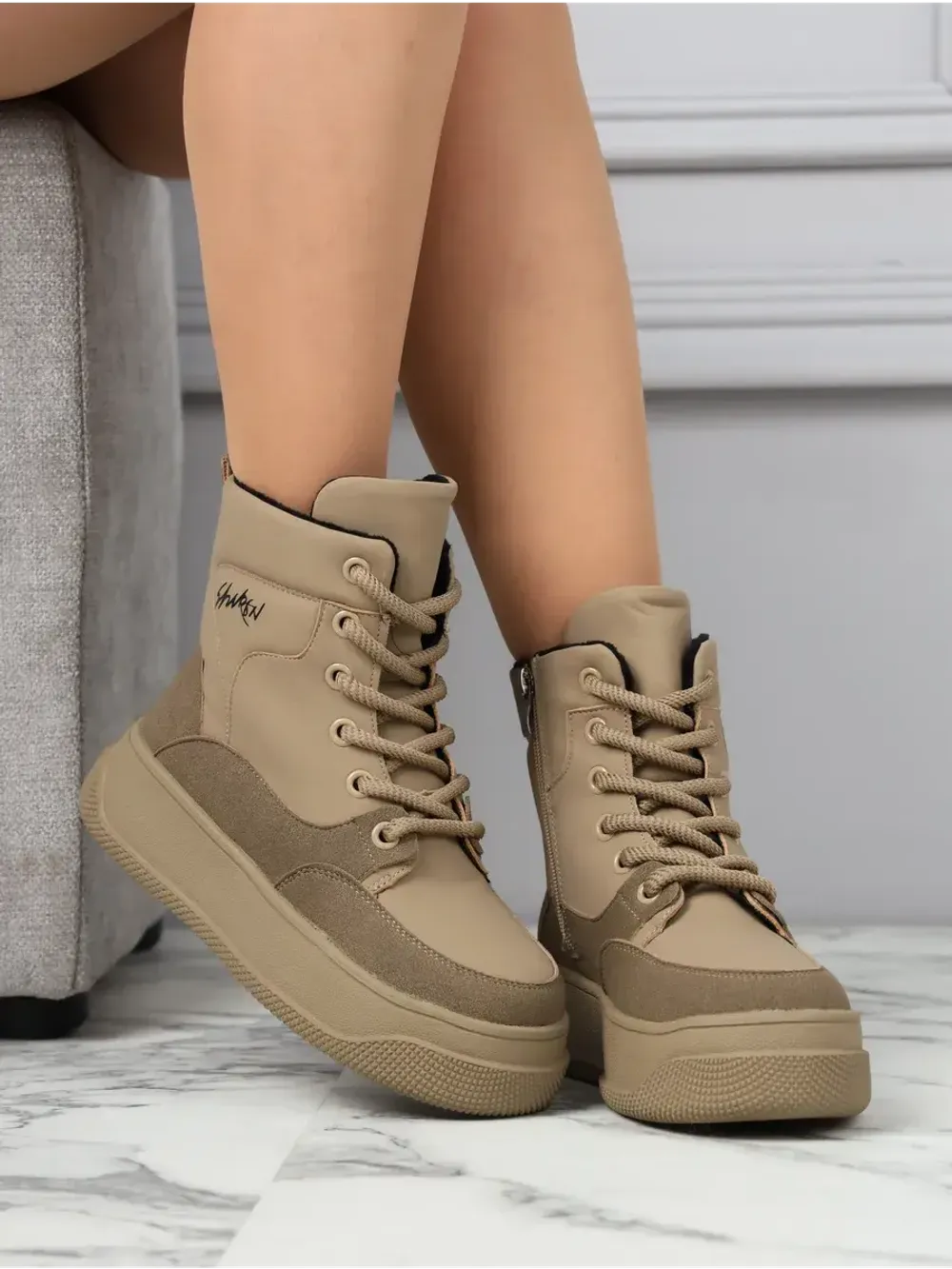 Дутики зимние на платформе