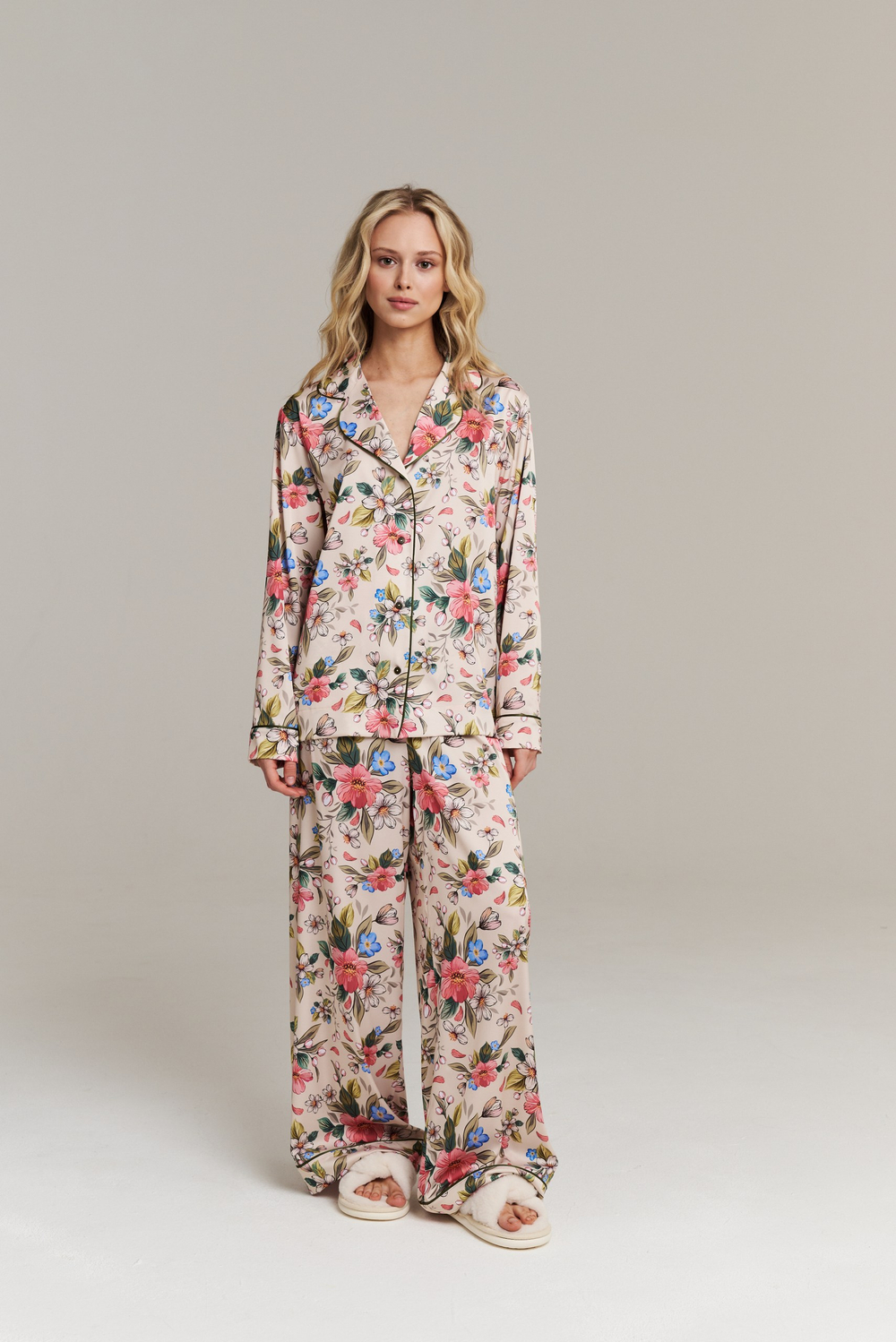 Пижамная блуза с кантом из шелка