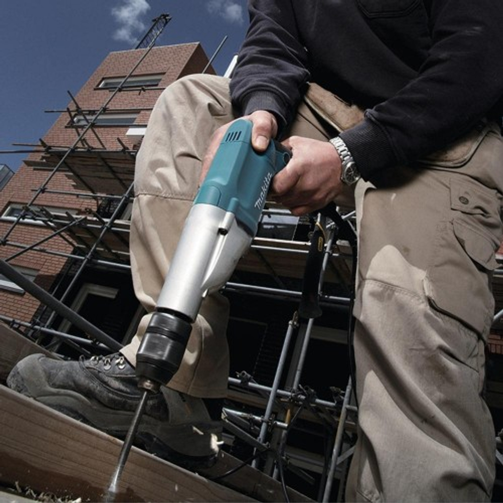 Дрель безударная сетевая MAKITA DP 4011 двухскоростная  DP4011