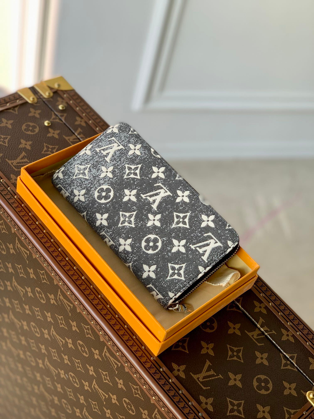 Louis Vuitton Zippy Wallet