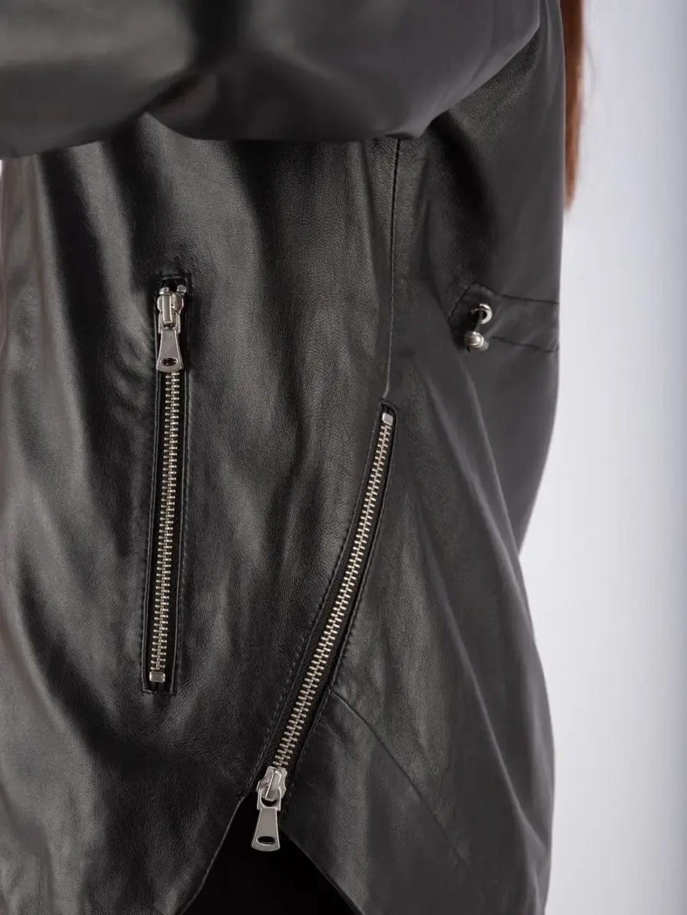 Куртка кожаная натуральная оверсайз с капюшоном