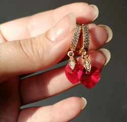 Серьги-сердечки с кристаллами Сваровски