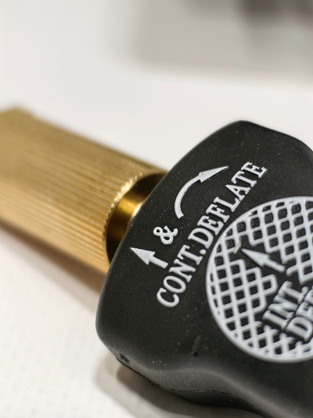 Автомобильный компрессор BERKUT R15