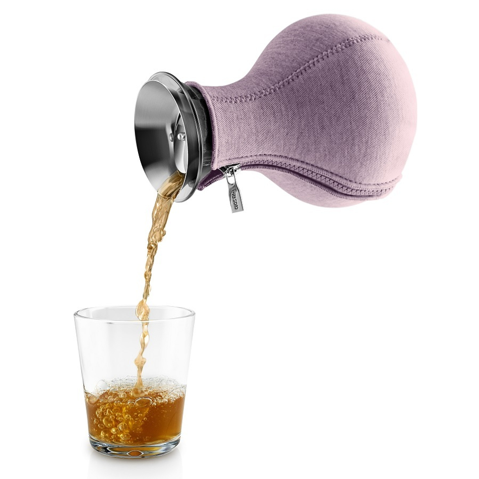 Чайник заварочный Tea maker в неопреновом текстурном чехле, 1 л, холодная роза, Eva Solo