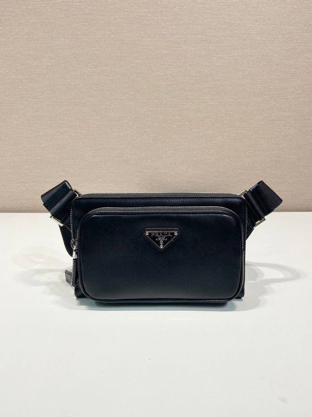 Поясная сумка Prada