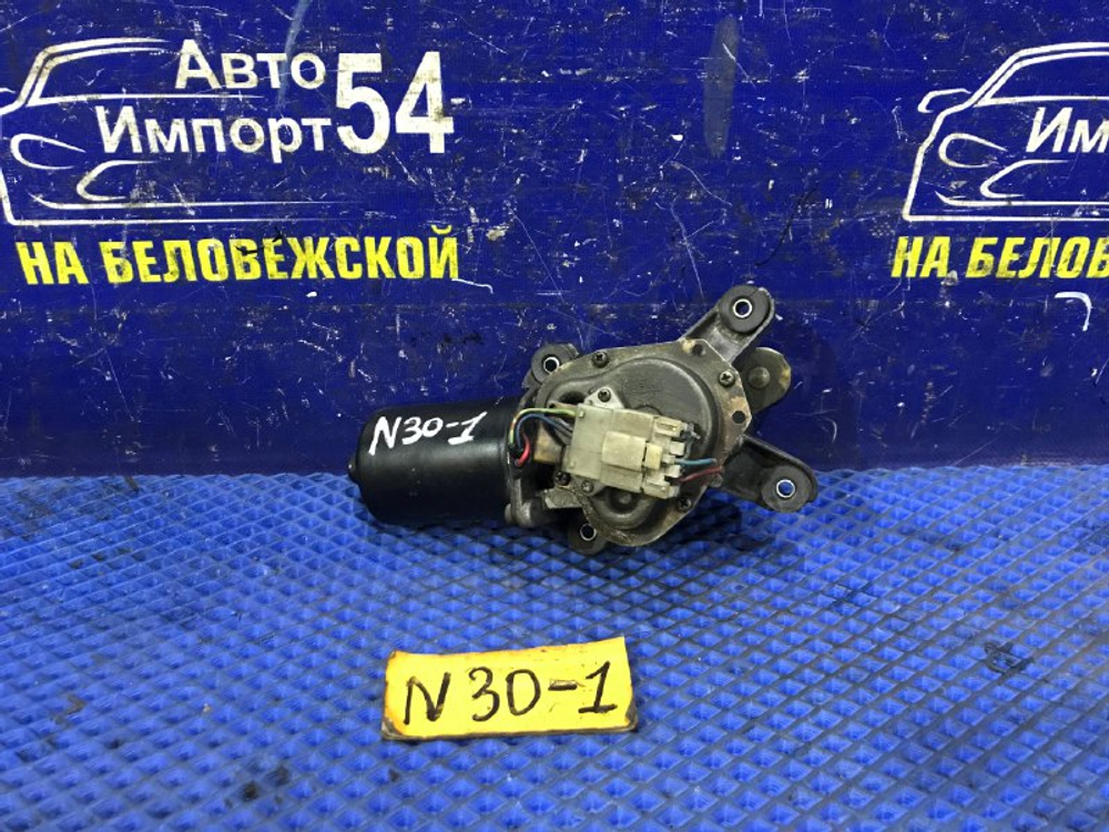 Моторчик переднего дворника NISSAN R’NESSA 1999