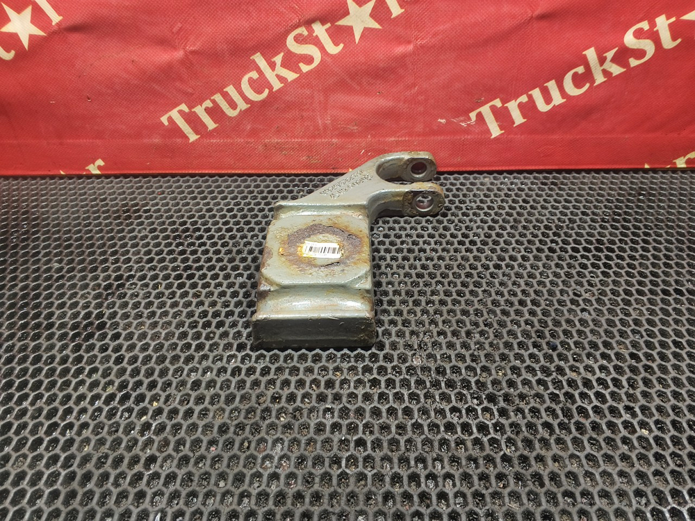 Кронштейн амортизатора переднего правого 2022г