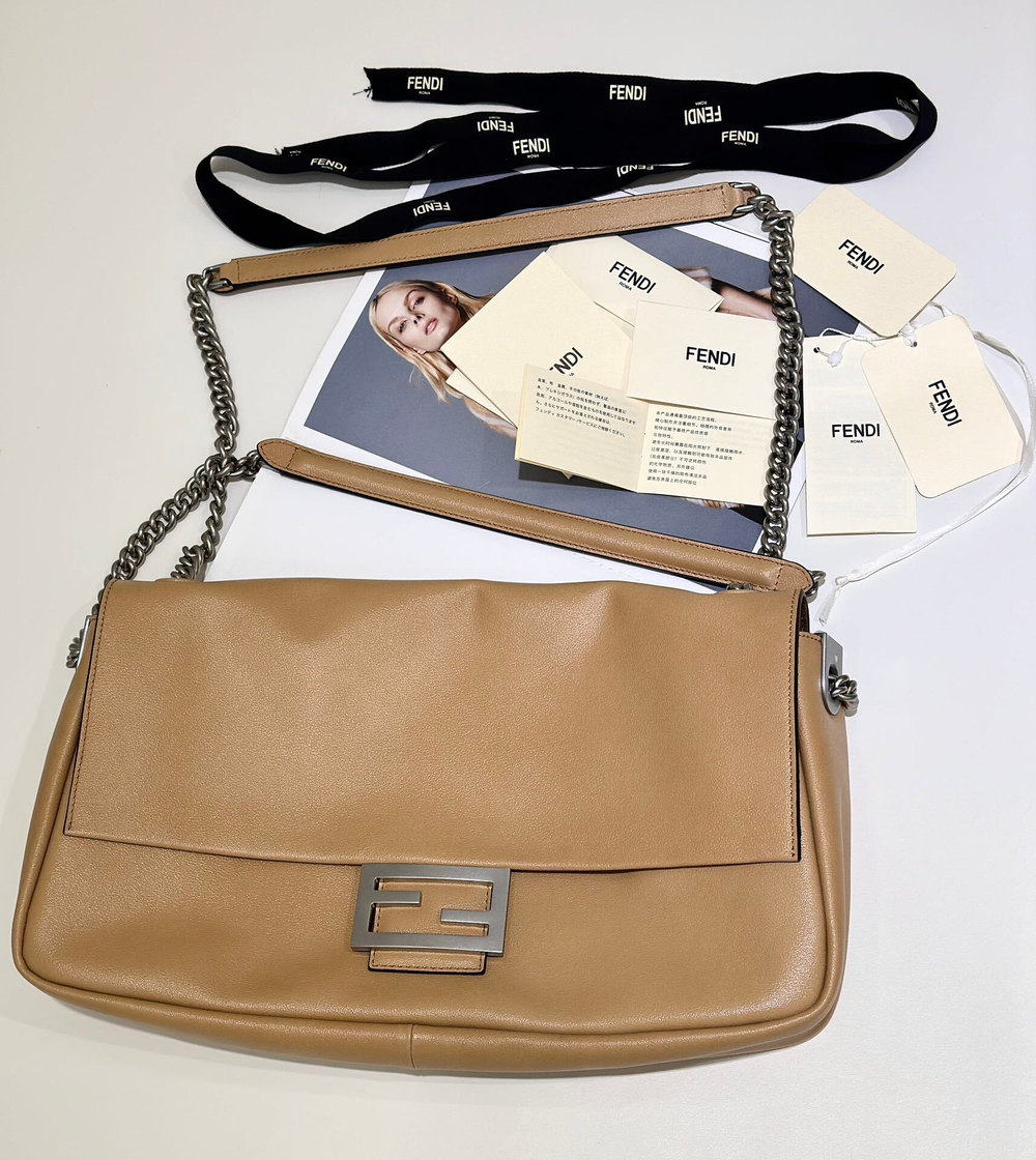Fendi Baguette Chain Large 38 cm