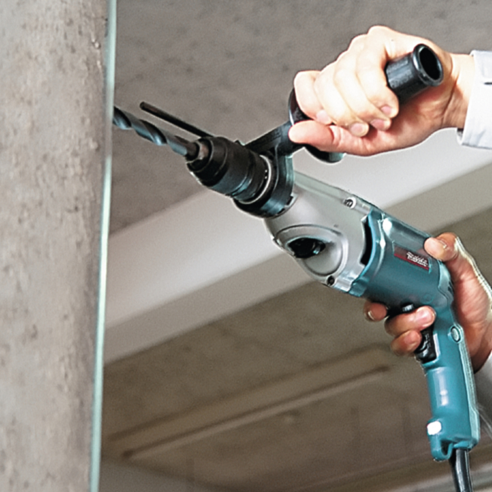 Ударная дрель 2-х скоростная 20 мм HP2051F 720 Вт 20 мм 0 - 2 900 / 1 200 об/мин