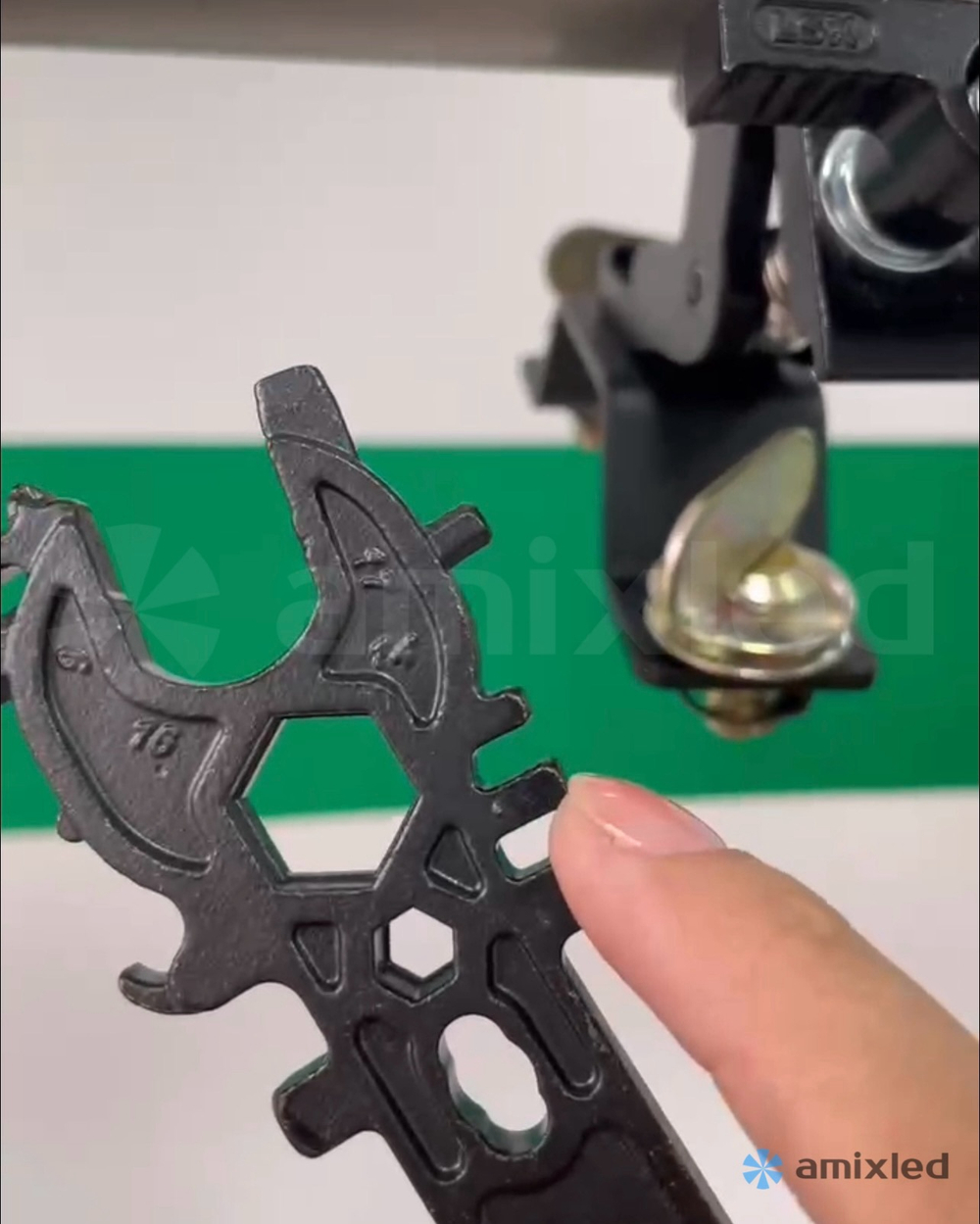 Ключ универсальный