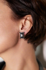 Серьги пусеты графитовые кристаллы в графитовой рамке