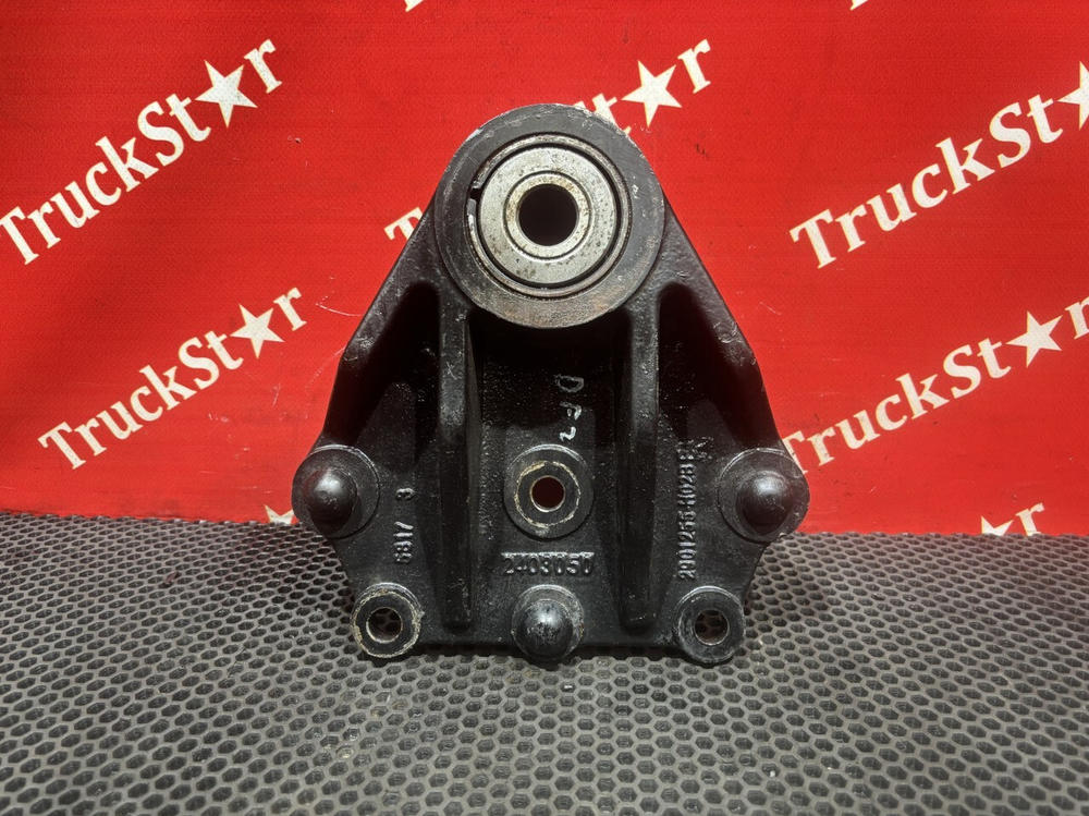 Кронштейн рессоры передней 2024г