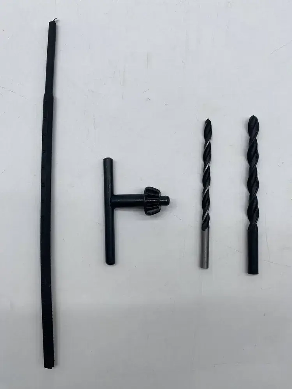 Дрель ударная Bosch / Дрель ударная Bosch GSB 13 RE