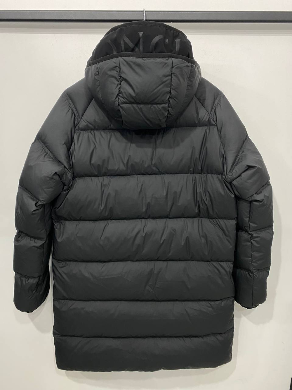 Пуховик Moncler