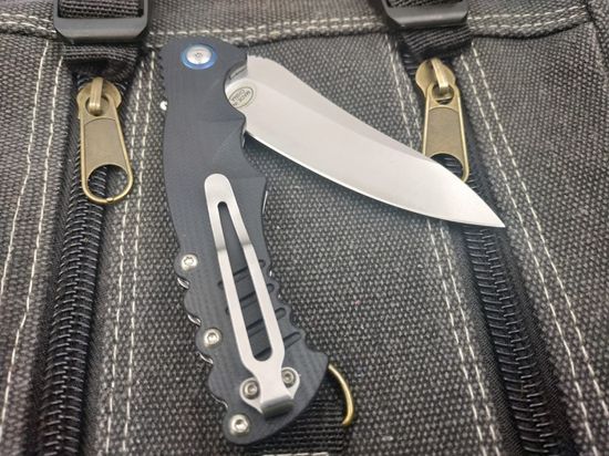 Складной нож Steelclaw Шакс черный c клинком из стали 9Cr18MoV, рукоять G10