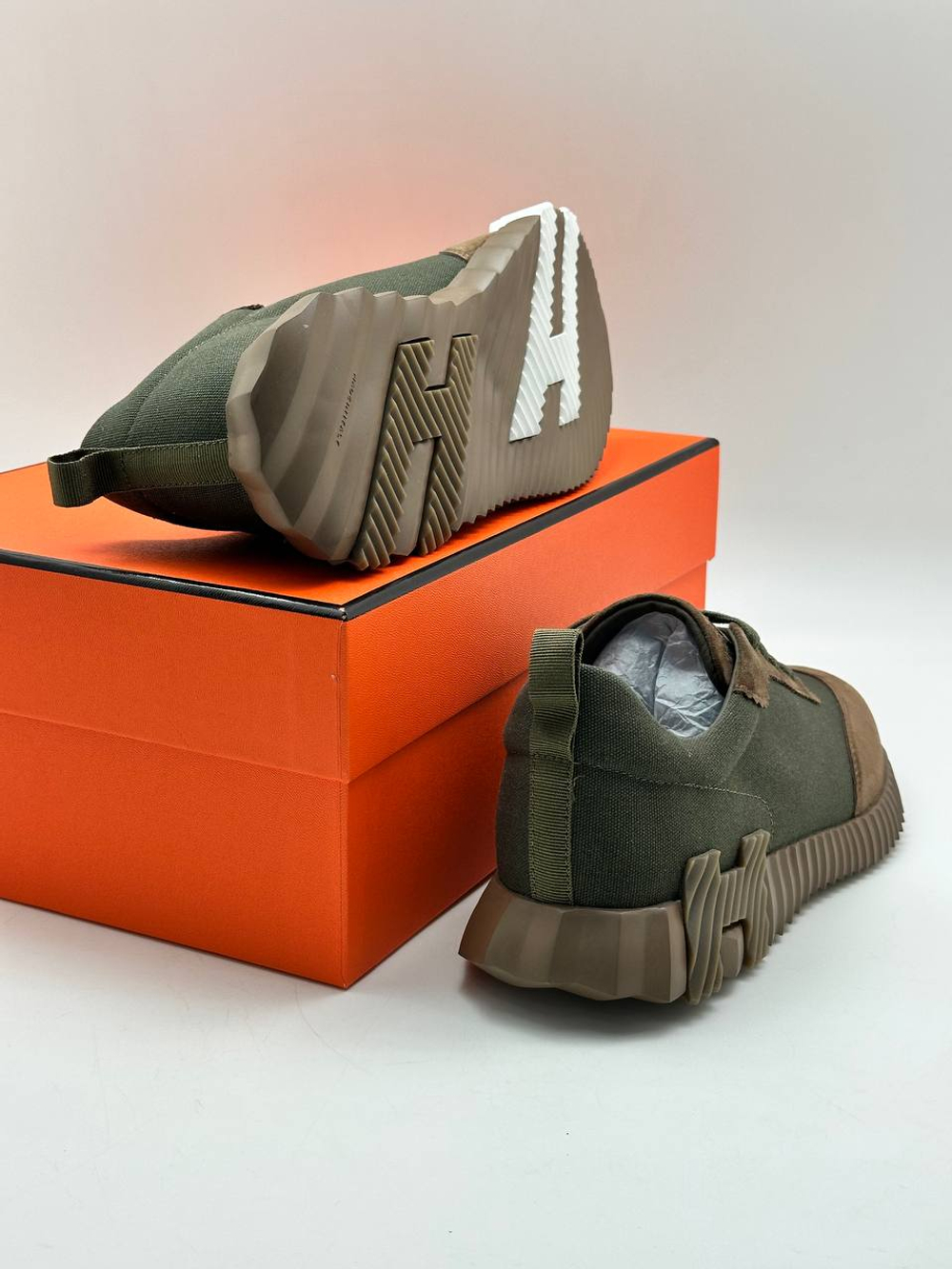 Кроссовки Hermes