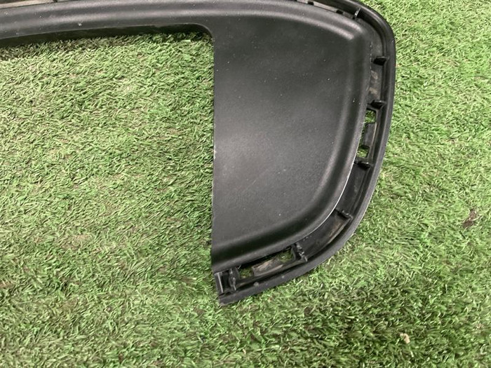 Накладка решетки радиатора левая Kia Sportage 4 QL (2018-2022)