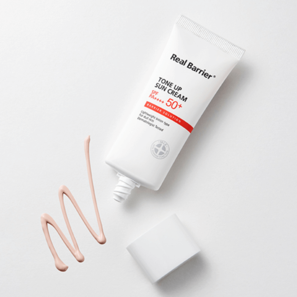 Real Barrier Солнцезащитный крем с осветляющим эффектом Tone Up Sun Cream SPF50+ PA++++ 40мл.