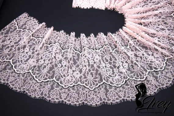 01-61 ОПТ Кружево шантильи 23 см, розовый