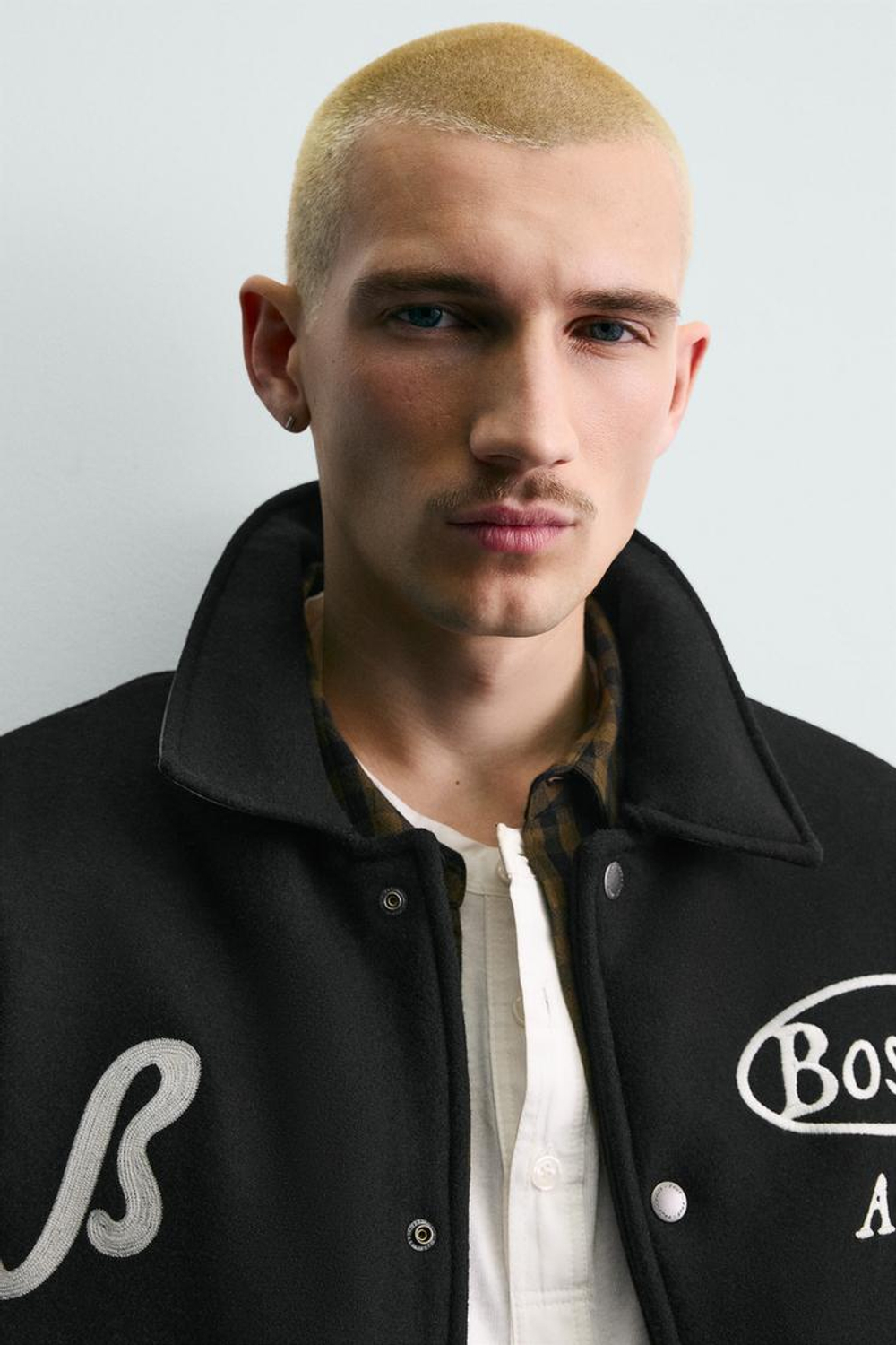 ZARA КОМБИНИРОВАННЫЙ БОМБЕР С ВЫШИВКОЙ, ЧЕРНЫЙ