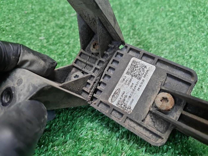 Датчик слепых зон Chery Tiggo 8 Pro Max (22-нв)