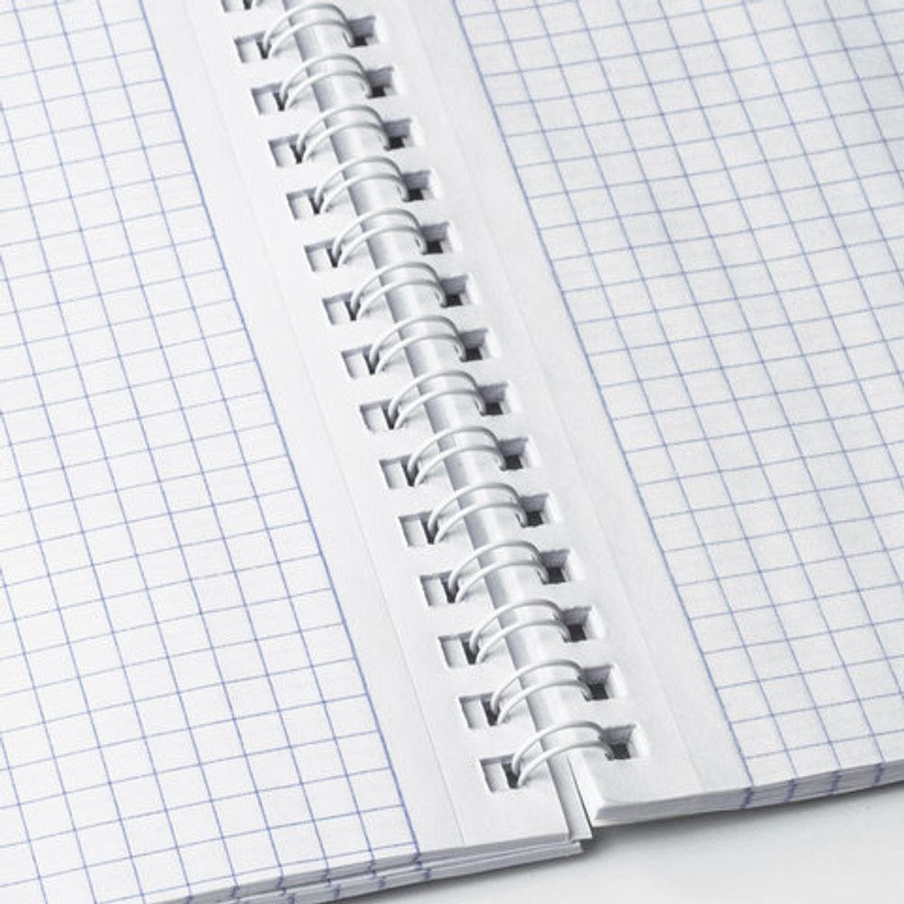 Блокнот А5 (146х205 мм) 60 л., гребень, перфорация на отрыв, лакированный, BRAUBERG, "Серебро", 111273