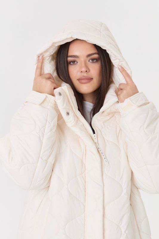 Пуховик стеганый длинный, молочный