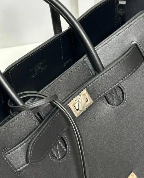 Сумка BALENCIAGA Bel Air Carry All Bag черный/серебро