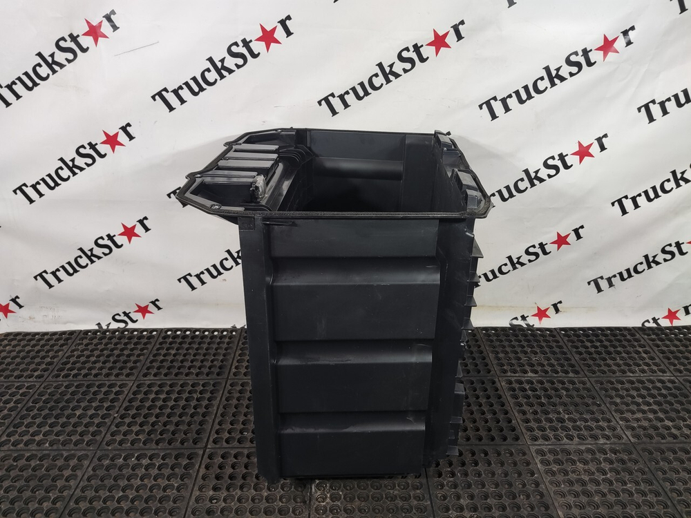 Ящик инструментальный левый 2023г