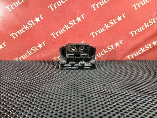 Подушка двигателя передняя 2022г