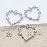 Подвеска Сердце, цвет серебро, фианиты, размер 18*19 мм, цена за 1 шт