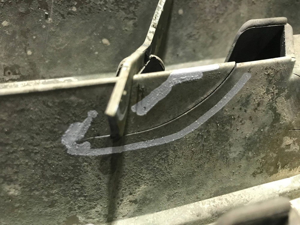 Решетка радиатора NISSAN ALMERA 2015