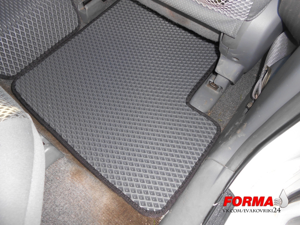 Toyota RAV4 2 поколение CA20 (2000 - 2005) правый руль, 5 дверей