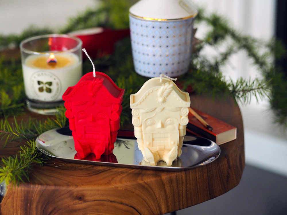 Свеча «Щелкунчик» белая