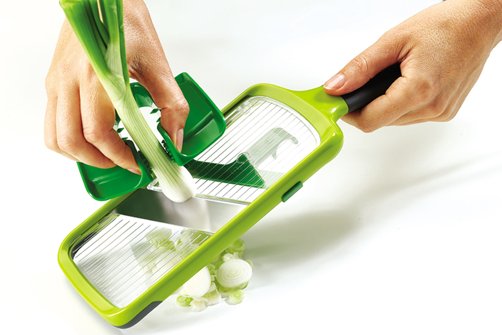 Терка с держателем для продуктов Joseph Joseph Mandoline зеленая