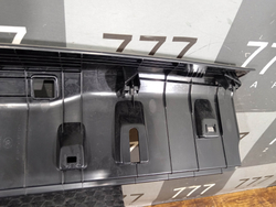 Обшивка накладка замка багажника BMW 7-Series (G11) 15-22 Б/У Оригинал 51476997488