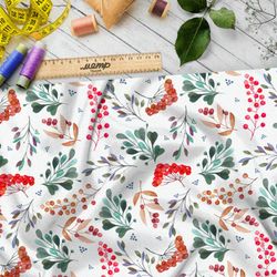 Ткань таффета спелые веточки брусники и смородины на белом фоне