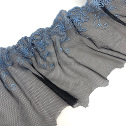 Вышивка на сетке черный/голубой 15 см