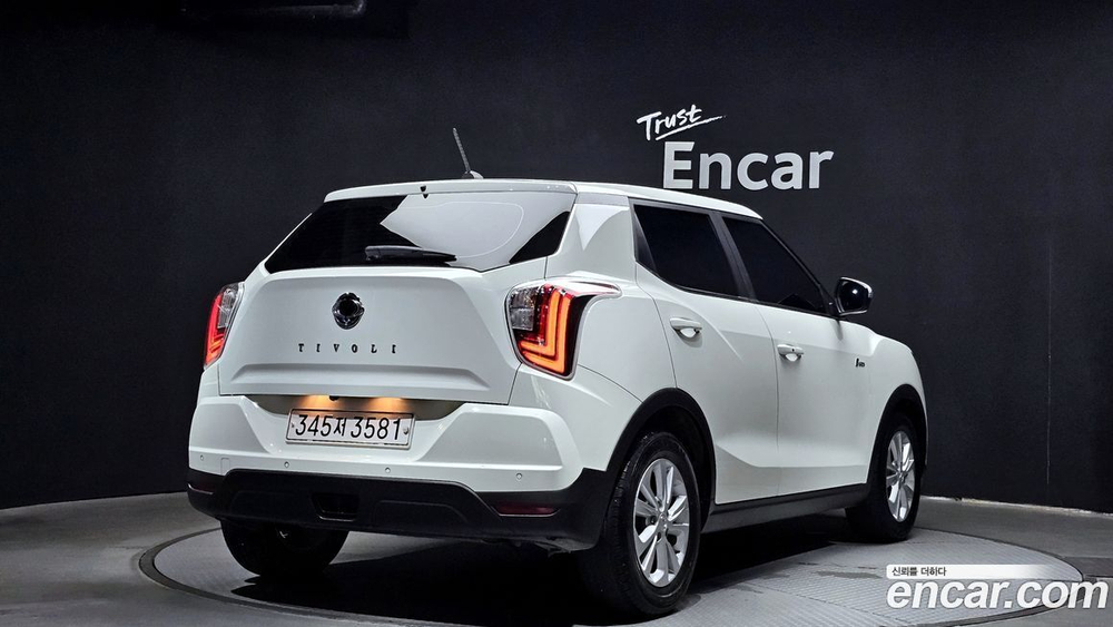 KG Mobility (Ssangyong) Very New Tivoli Бензин 1.5 2WD (05.2020)