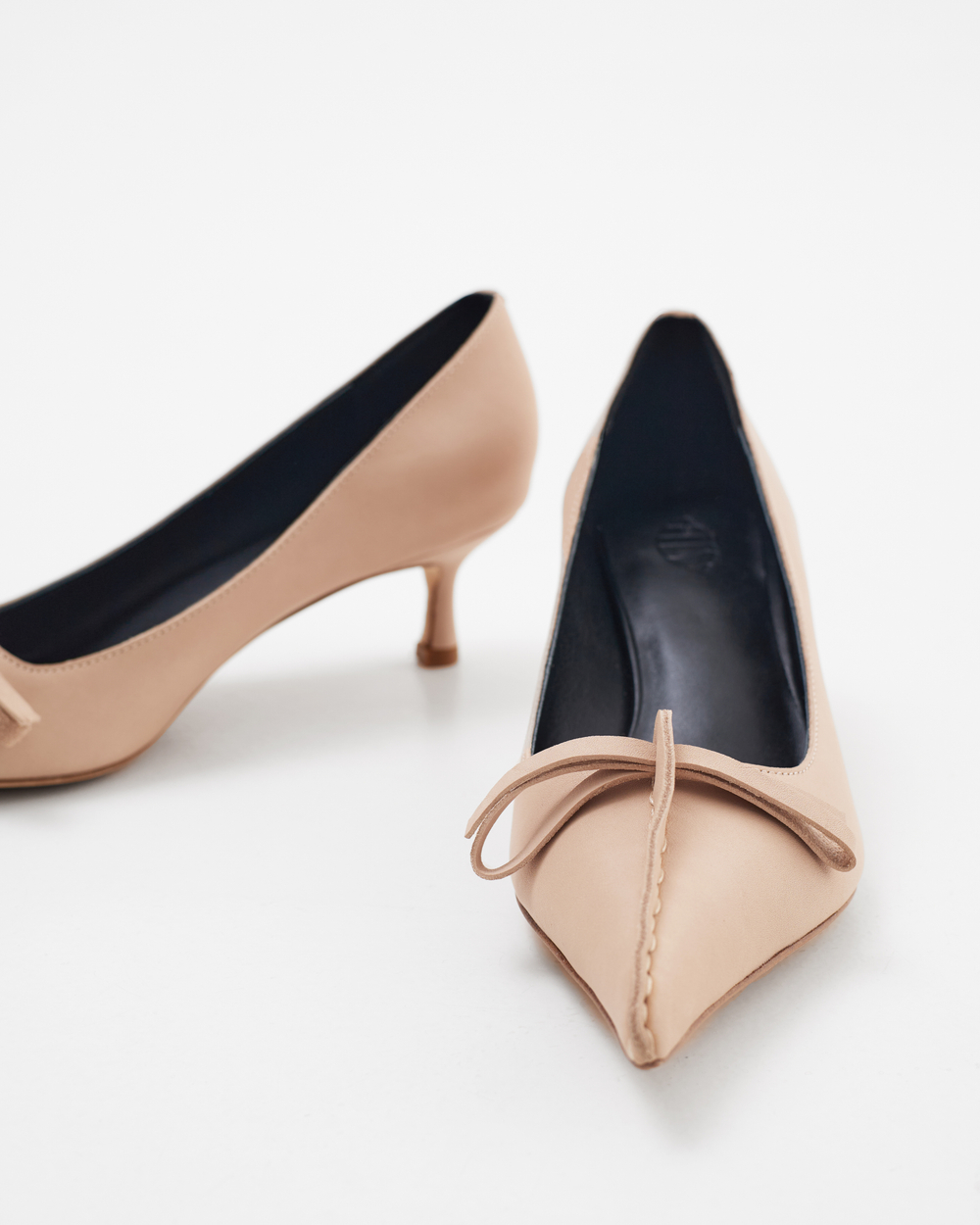 Туфли из натуральной кожи светло-бежевый