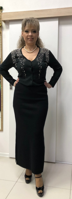 Теплая длинная юбка с двумя боковыми разрезами