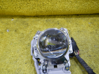 Битая Фара правая Toyota Land Cruiser 200 (2015-2021) LED