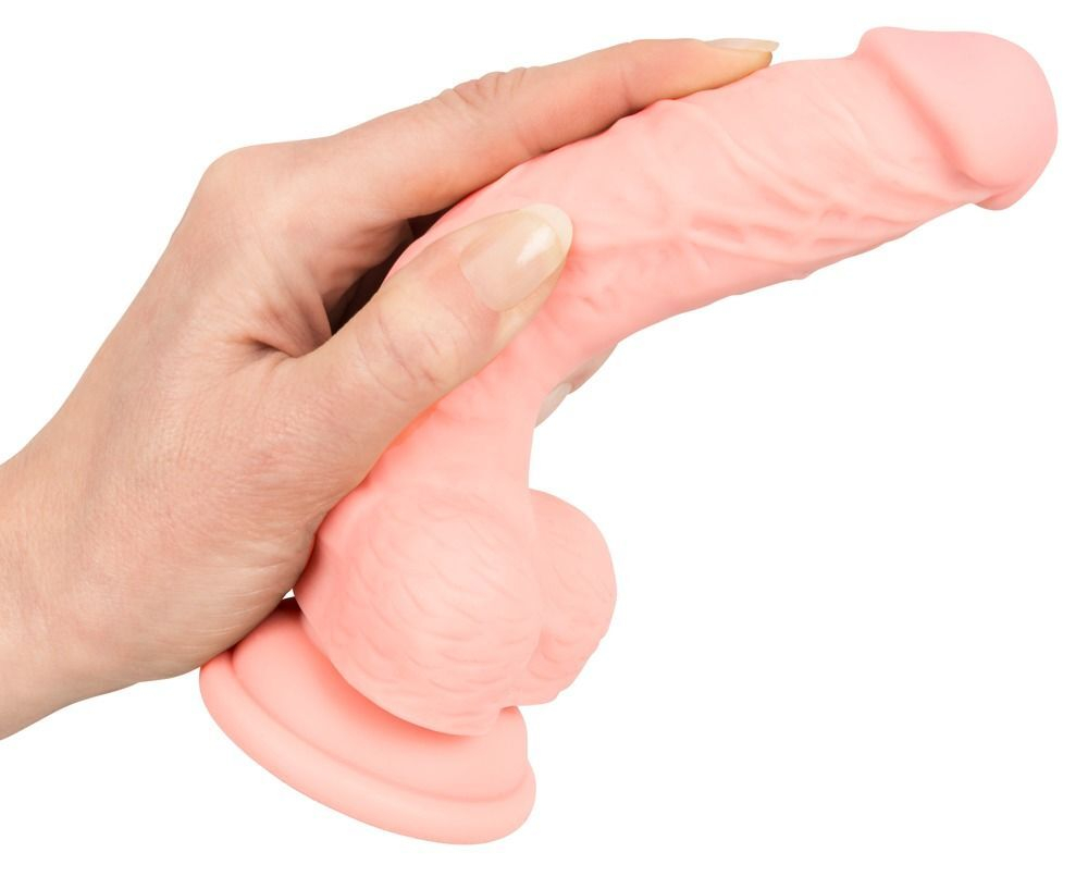 Реалистичный фаллоимитатор из силикона Medical Silicone Dildo - 18 см.