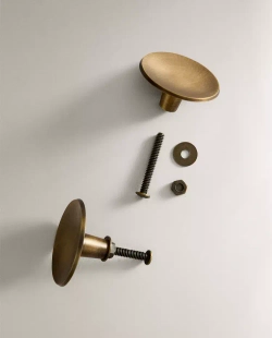 ZARA HOME НАБОР КРУГЛЫХ МЕБЕЛЬНЫХ РУЧЕК ИЗ ЛАТУНИ (2 ШТ.), ЗОЛОТИСТЫЙ